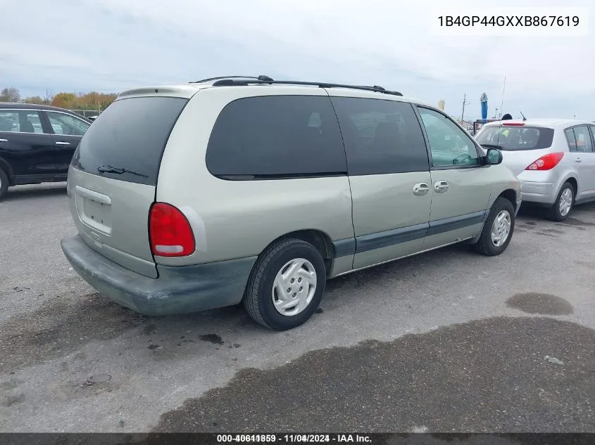 1999 Dodge Grand Caravan Se VIN: 1B4GP44GXXB867619 Lot: 40611859