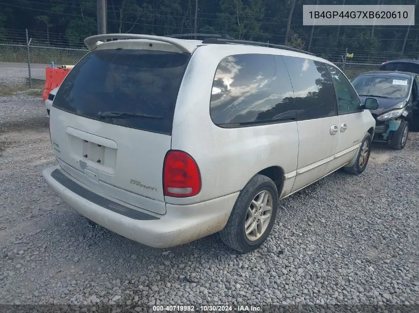 1999 Dodge Grand Caravan Se VIN: 1B4GP44G7XB620610 Lot: 40719982