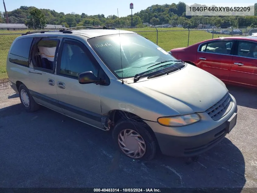 2000 Dodge Grand Caravan Se VIN: 1B4GP44GXYB652209 Lot: 40483314