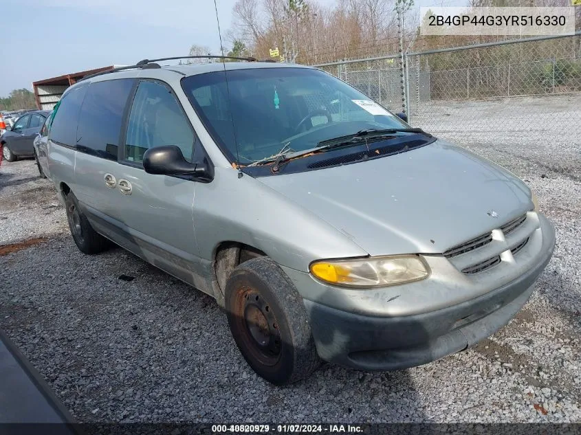 2B4GP44G3YR516330 2000 Dodge Grand Caravan Se