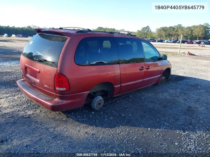 2000 Dodge Grand Caravan Se VIN: 1B4GP44G5YB645779 Lot: 40837788