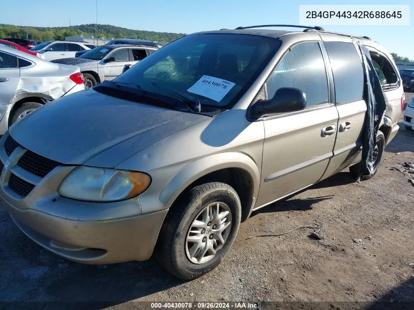 2002 Dodge Grand Caravan Sport VIN: 2B4GP44342R688645 Lot: 40430078