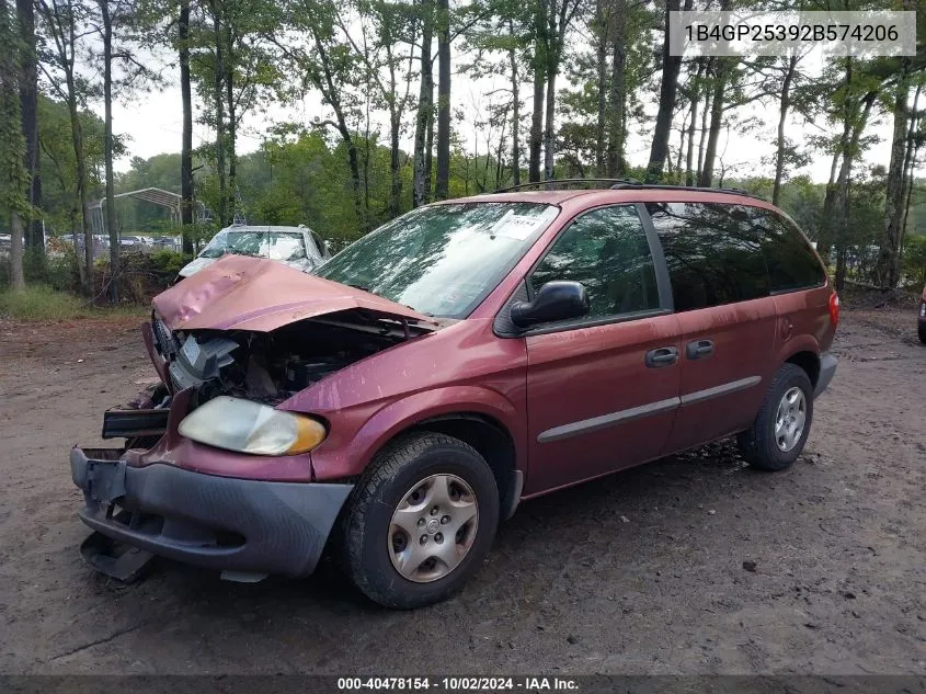 1B4GP25392B574206 2002 Dodge Caravan Se