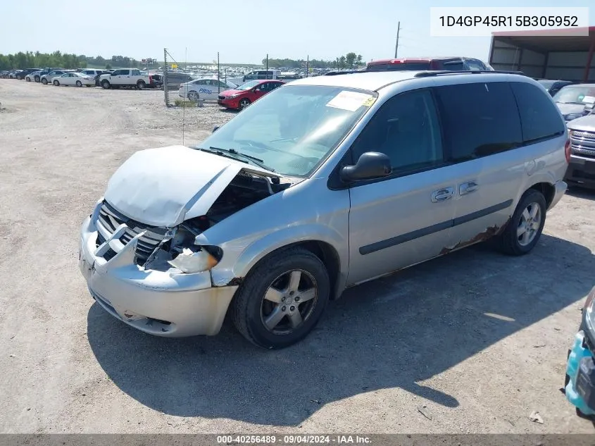 2005 Dodge Caravan Sxt VIN: 1D4GP45R15B305952 Lot: 40256489