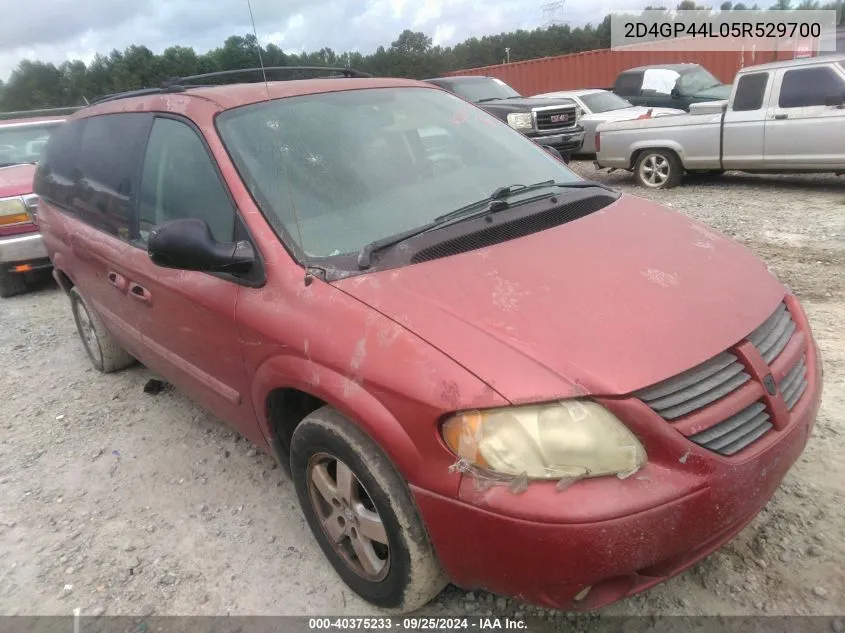 2005 Dodge Grand Caravan Sxt VIN: 2D4GP44L05R529700 Lot: 40375233