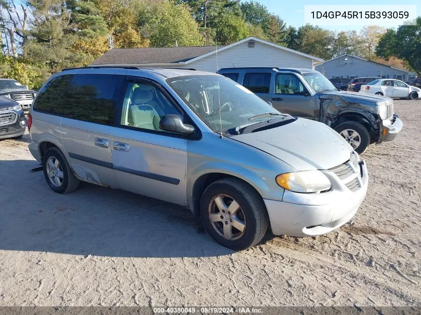 2005 Dodge Caravan Sxt VIN: 1D4GP45R15B393059 Lot: 40380049