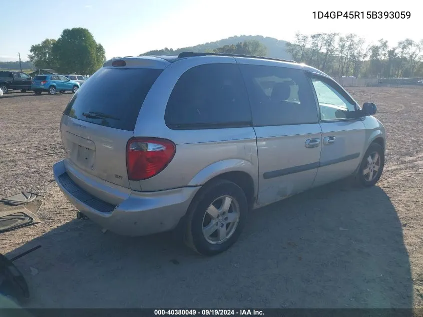 2005 Dodge Caravan Sxt VIN: 1D4GP45R15B393059 Lot: 40380049