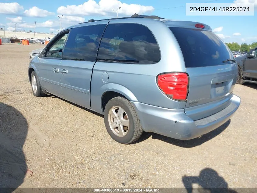 2005 Dodge Grand Caravan Sxt VIN: 2D4GP44L45R225074 Lot: 40388319