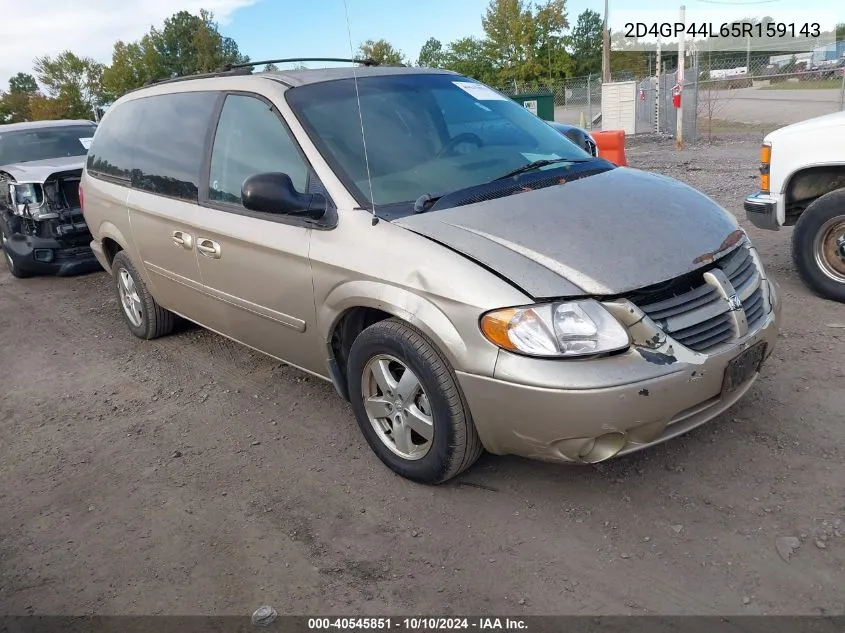 2D4GP44L65R159143 2005 Dodge Grand Caravan Sxt