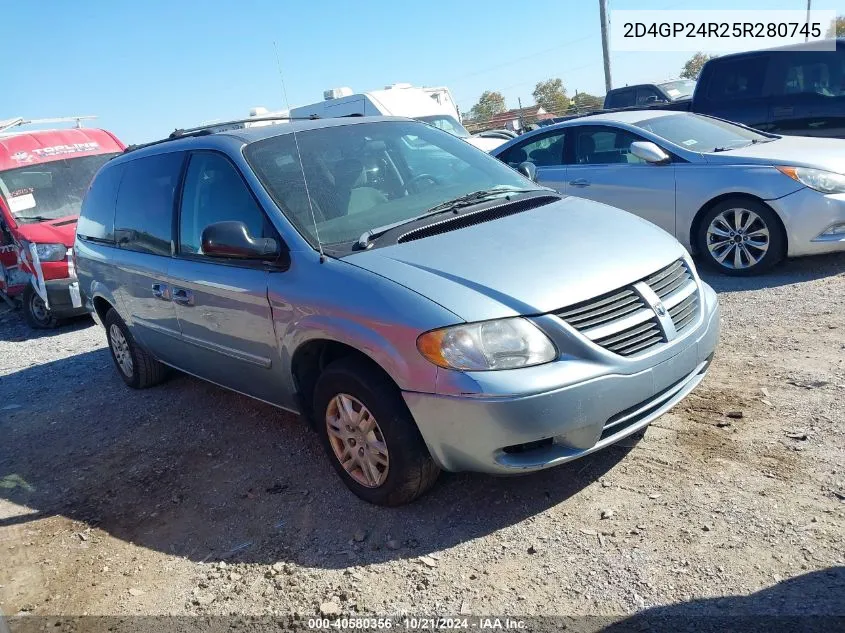 2005 Dodge Grand Caravan Se VIN: 2D4GP24R25R280745 Lot: 40580356