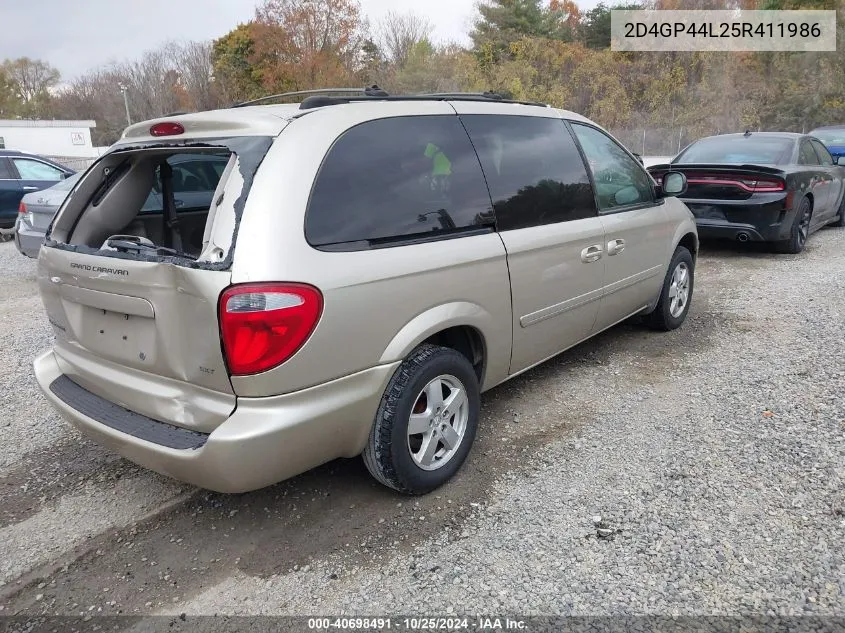 2005 Dodge Grand Caravan Sxt VIN: 2D4GP44L25R411986 Lot: 40698491