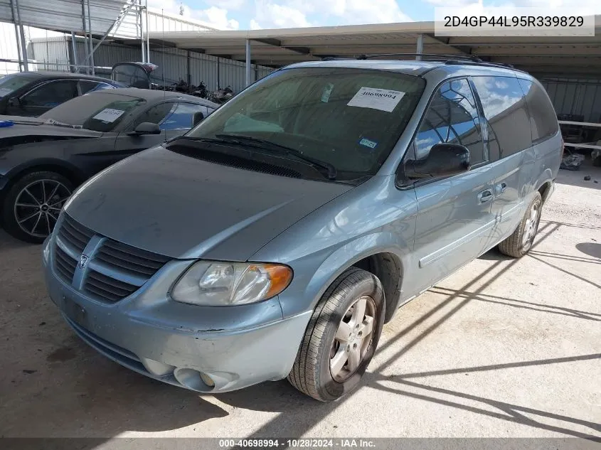 2D4GP44L95R339829 2005 Dodge Grand Caravan Sxt