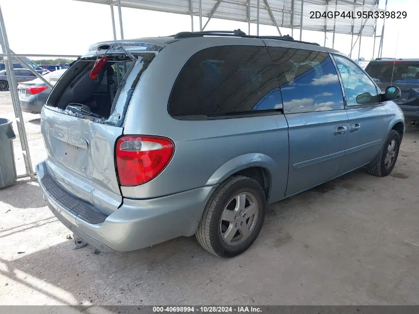 2005 Dodge Grand Caravan Sxt VIN: 2D4GP44L95R339829 Lot: 40698994