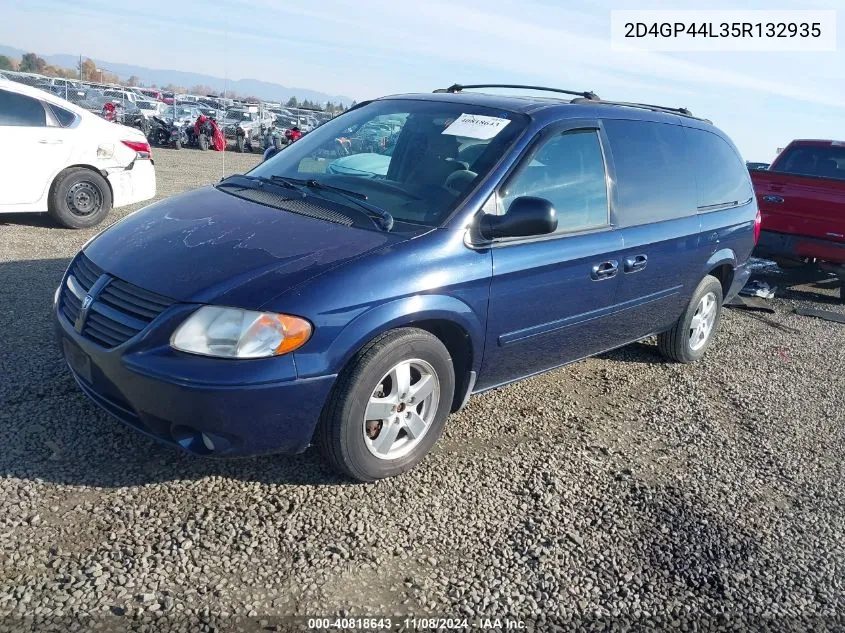 2005 Dodge Grand Caravan Sxt VIN: 2D4GP44L35R132935 Lot: 40818643