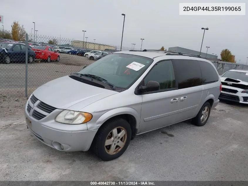 2D4GP44L35R199065 2005 Dodge Grand Caravan Sxt