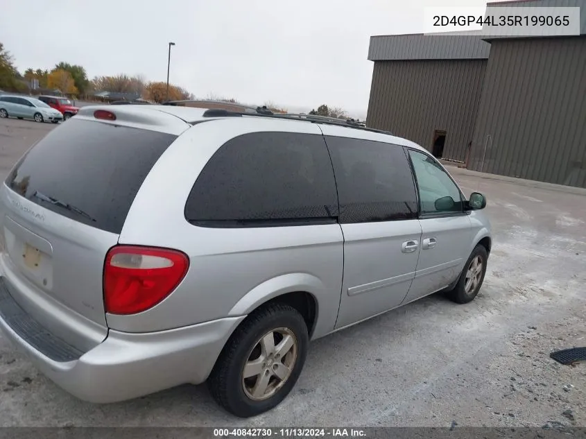 2D4GP44L35R199065 2005 Dodge Grand Caravan Sxt