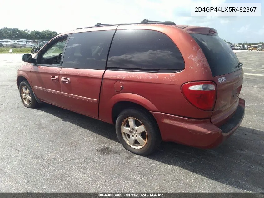 2005 Dodge Grand Caravan Sxt VIN: 2D4GP44LX5R482367 Lot: 40888369