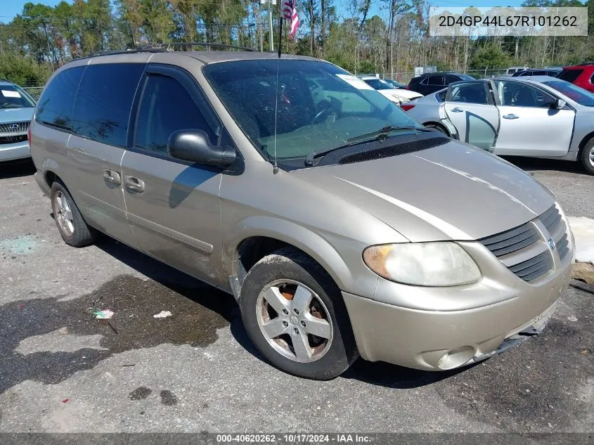 2007 Dodge Grand Caravan Sxt VIN: 2D4GP44L67R101262 Lot: 40620262