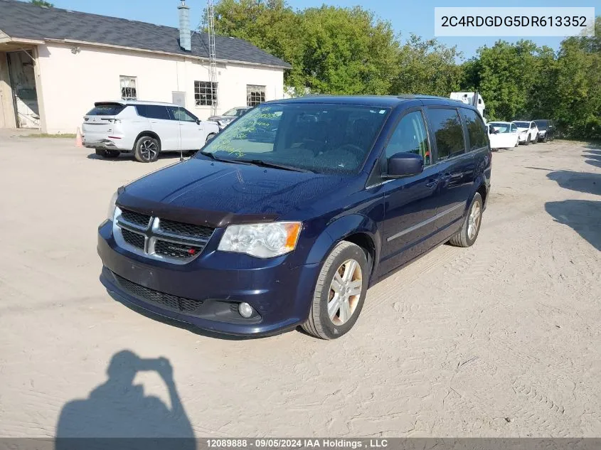 2013 Dodge Grand Caravan Crew VIN: 2C4RDGDG5DR613352 Lot: 12089888