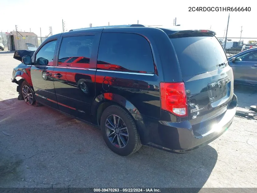 2C4RDGCG1HR666640 2017 Dodge Grand Caravan Sxt