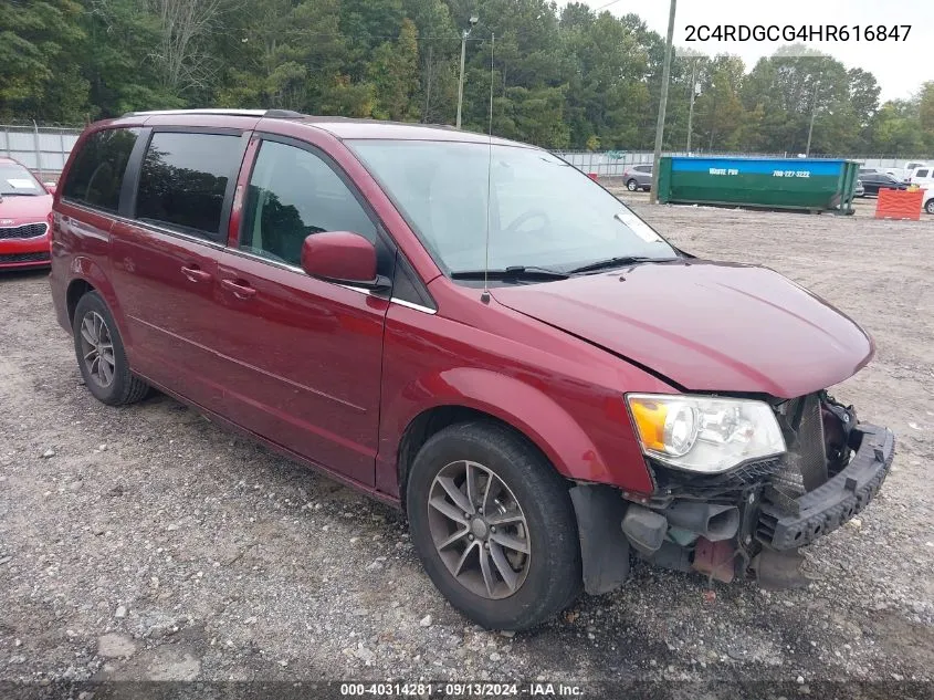 2017 Dodge Grand Caravan Sxt VIN: 2C4RDGCG4HR616847 Lot: 40314281