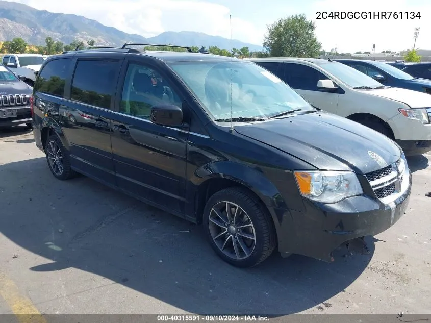 2C4RDGCG1HR761134 2017 Dodge Grand Caravan Sxt