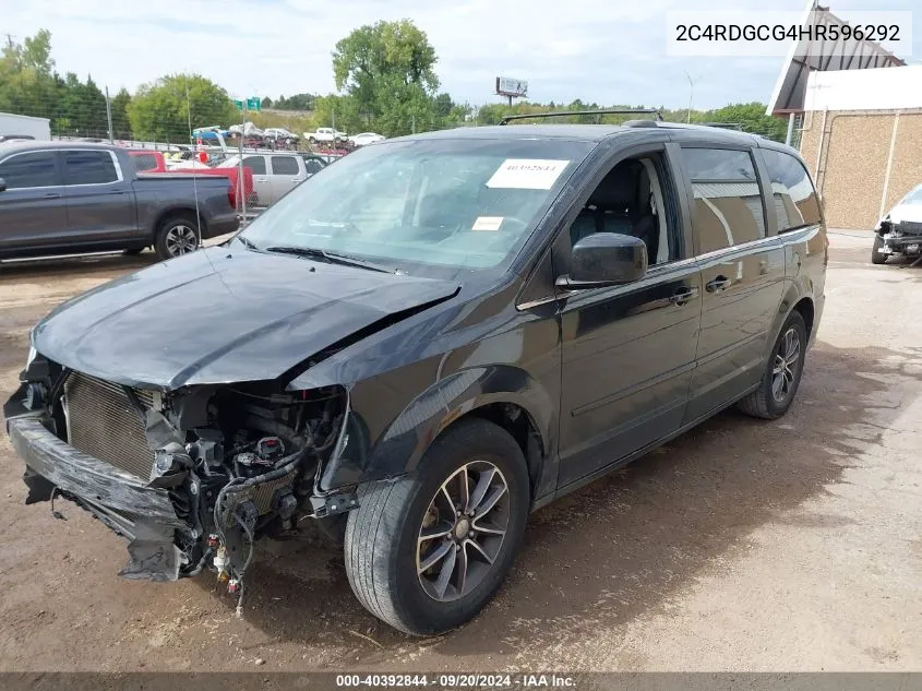 2017 Dodge Grand Caravan Sxt VIN: 2C4RDGCG4HR596292 Lot: 40392844