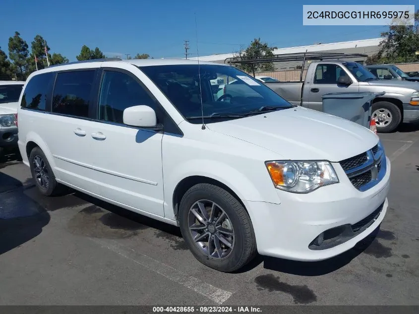 2017 Dodge Grand Caravan Sxt VIN: 2C4RDGCG1HR695975 Lot: 40428655