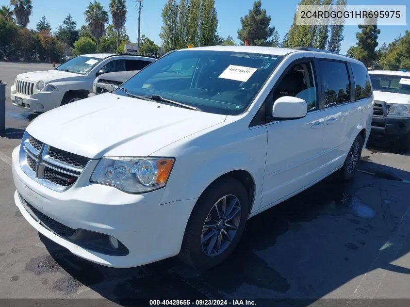 2C4RDGCG1HR695975 2017 Dodge Grand Caravan Sxt