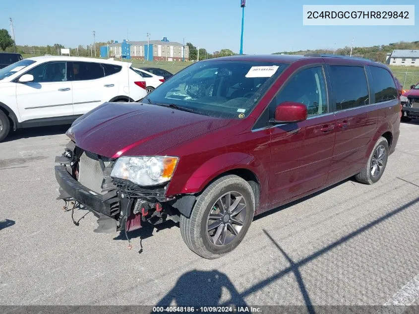 2017 Dodge Grand Caravan Sxt VIN: 2C4RDGCG7HR829842 Lot: 40548186