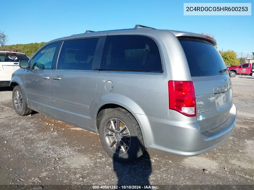 2C4RDGCG5HR600253 2017 Dodge Grand Caravan Sxt