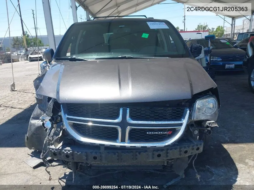 2C4RDGCG1JR205363 2018 Dodge Grand Caravan Sxt