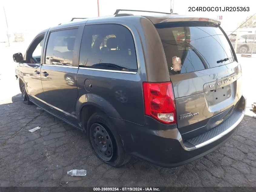 2C4RDGCG1JR205363 2018 Dodge Grand Caravan Sxt