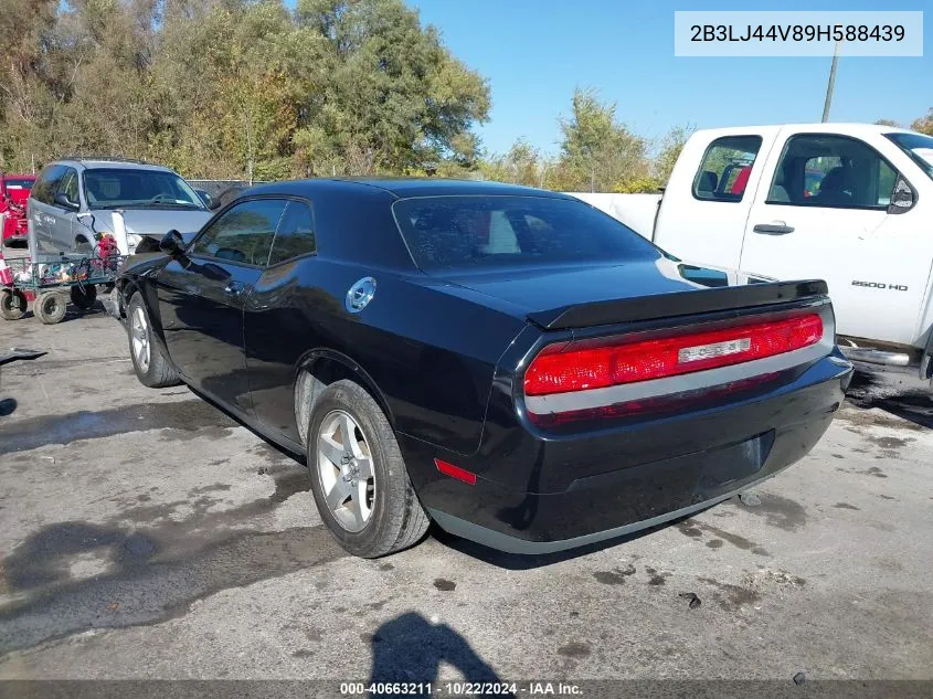 2009 Dodge Challenger Se VIN: 2B3LJ44V89H588439 Lot: 40663211