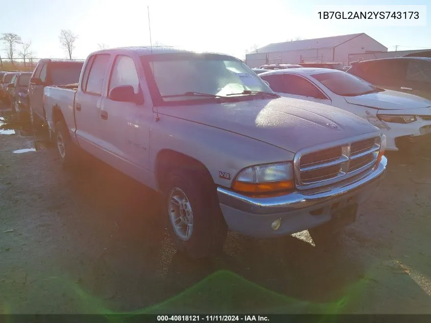 1B7GL2AN2YS743173 2000 Dodge Dakota Quad