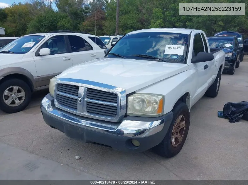 2005 Dodge Dakota Slt VIN: 1D7HE42N25S223159 Lot: 40218478