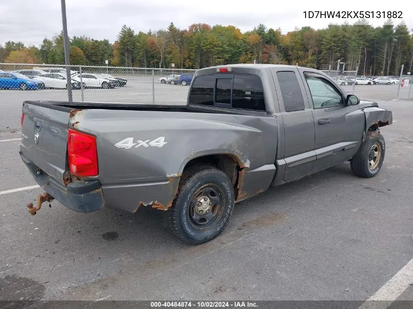 2005 Dodge Dakota Slt VIN: 1D7HW42KX5S131882 Lot: 40484874