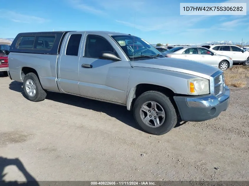 2005 Dodge Dakota Slt VIN: 1D7HW42K75S306282 Lot: 40822605