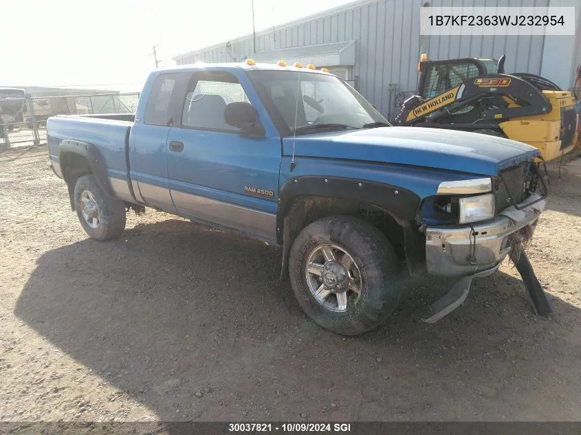 1998 Dodge Ram 2500 VIN: 1B7KF2363WJ232954 Lot: 30037821