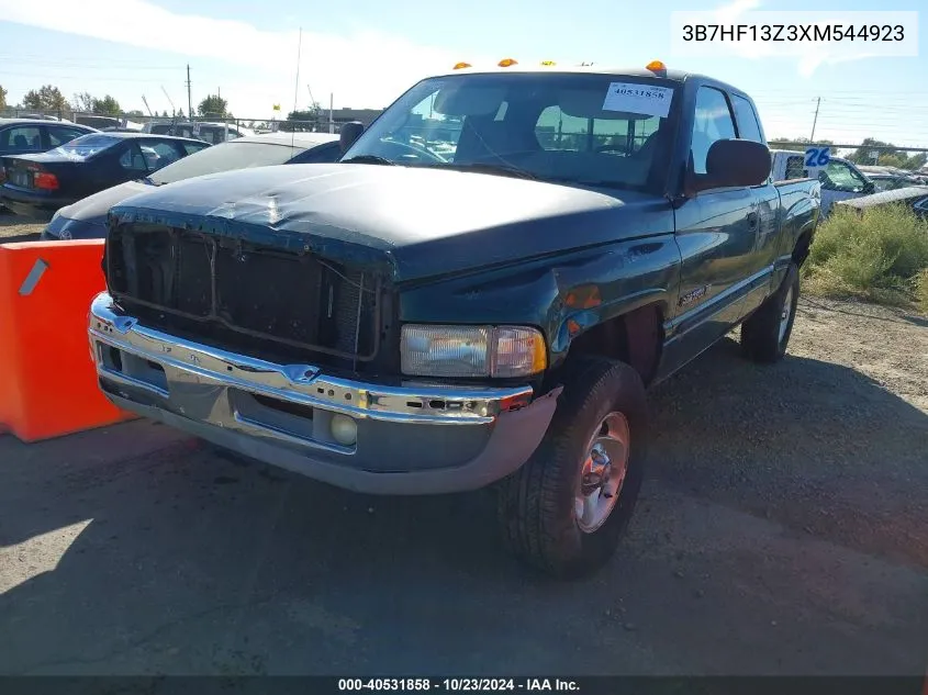 1999 Dodge Ram 1500 St VIN: 3B7HF13Z3XM544923 Lot: 40531858