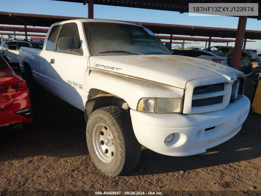 2000 Dodge Ram 1500 St VIN: 1B7HF13ZXYJ123974 Lot: 40459697