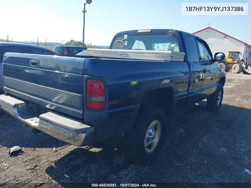 2000 Dodge Ram 1500 St VIN: 1B7HF13Y9YJ137386 Lot: 40530593