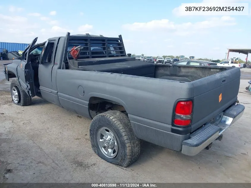 3B7KF23692M254437 2002 Dodge Ram 2500 St