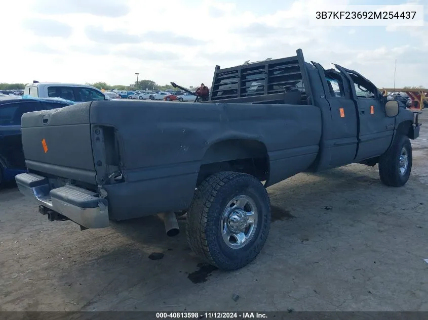 3B7KF23692M254437 2002 Dodge Ram 2500 St