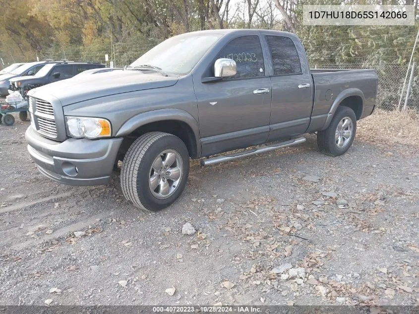 2005 Dodge Ram 1500 St/Slt VIN: 1D7HU18D65S142066 Lot: 40720223