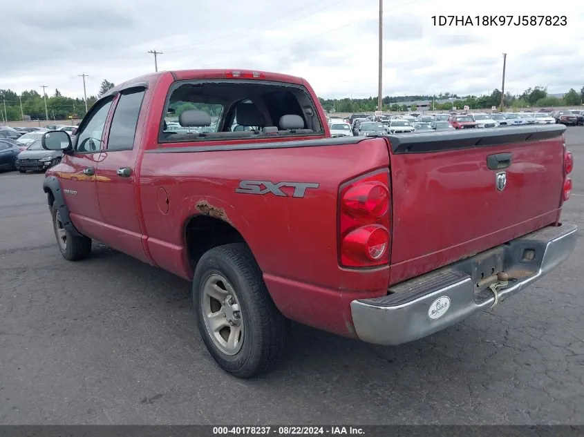 2007 Dodge Ram 1500 St VIN: 1D7HA18K97J587823 Lot: 40178237