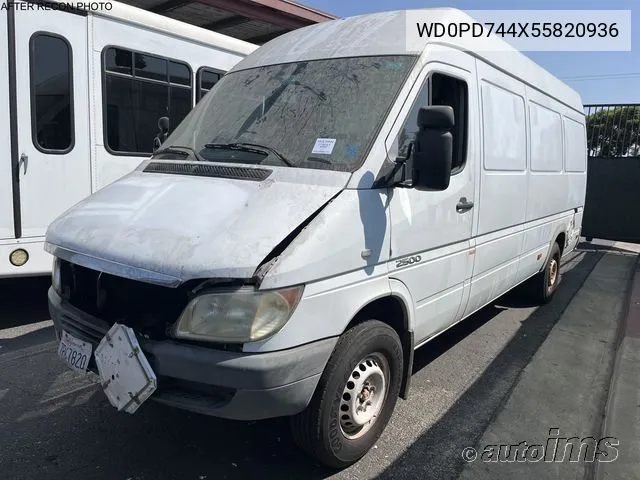 2005 Dodge Sprinter Van 2500 Shc VIN: WD0PD744X55820936 Lot: 40613926