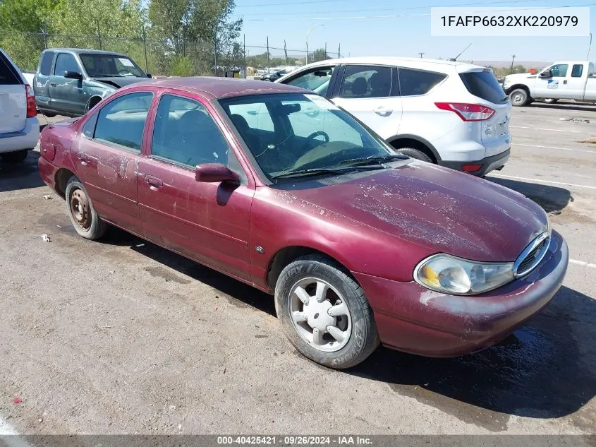 1999 Ford Contour Se VIN: 1FAFP6632XK220979 Lot: 40425421