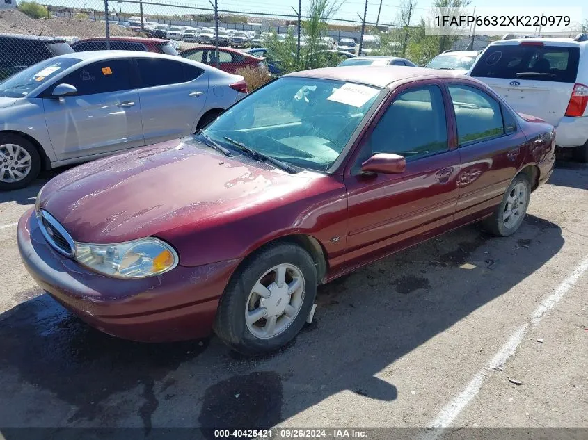 1999 Ford Contour Se VIN: 1FAFP6632XK220979 Lot: 40425421