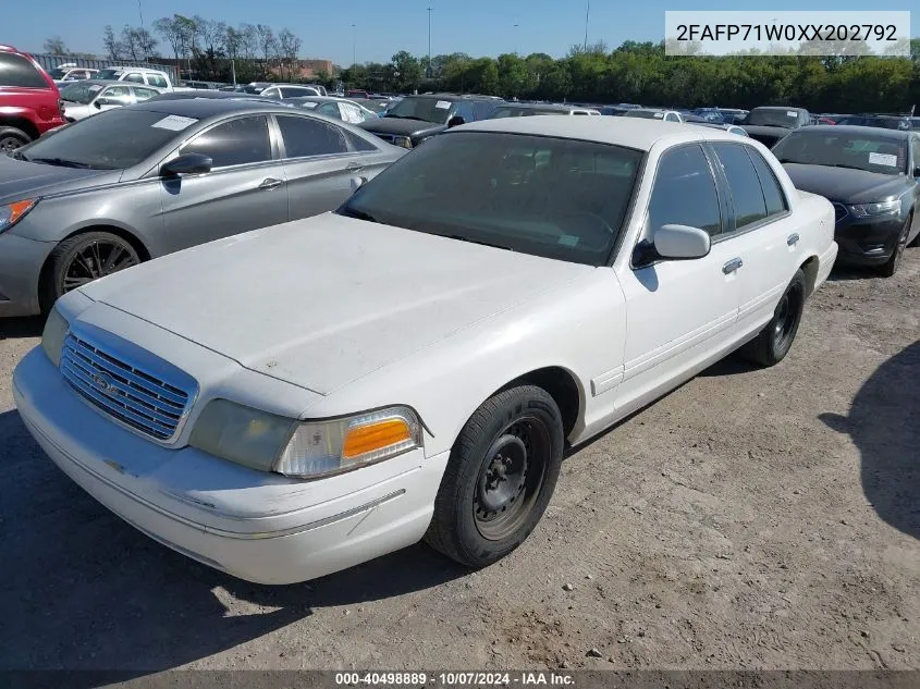 1999 Ford Crown Victoria Police Interceptor VIN: 2FAFP71W0XX202792 Lot: 40498889